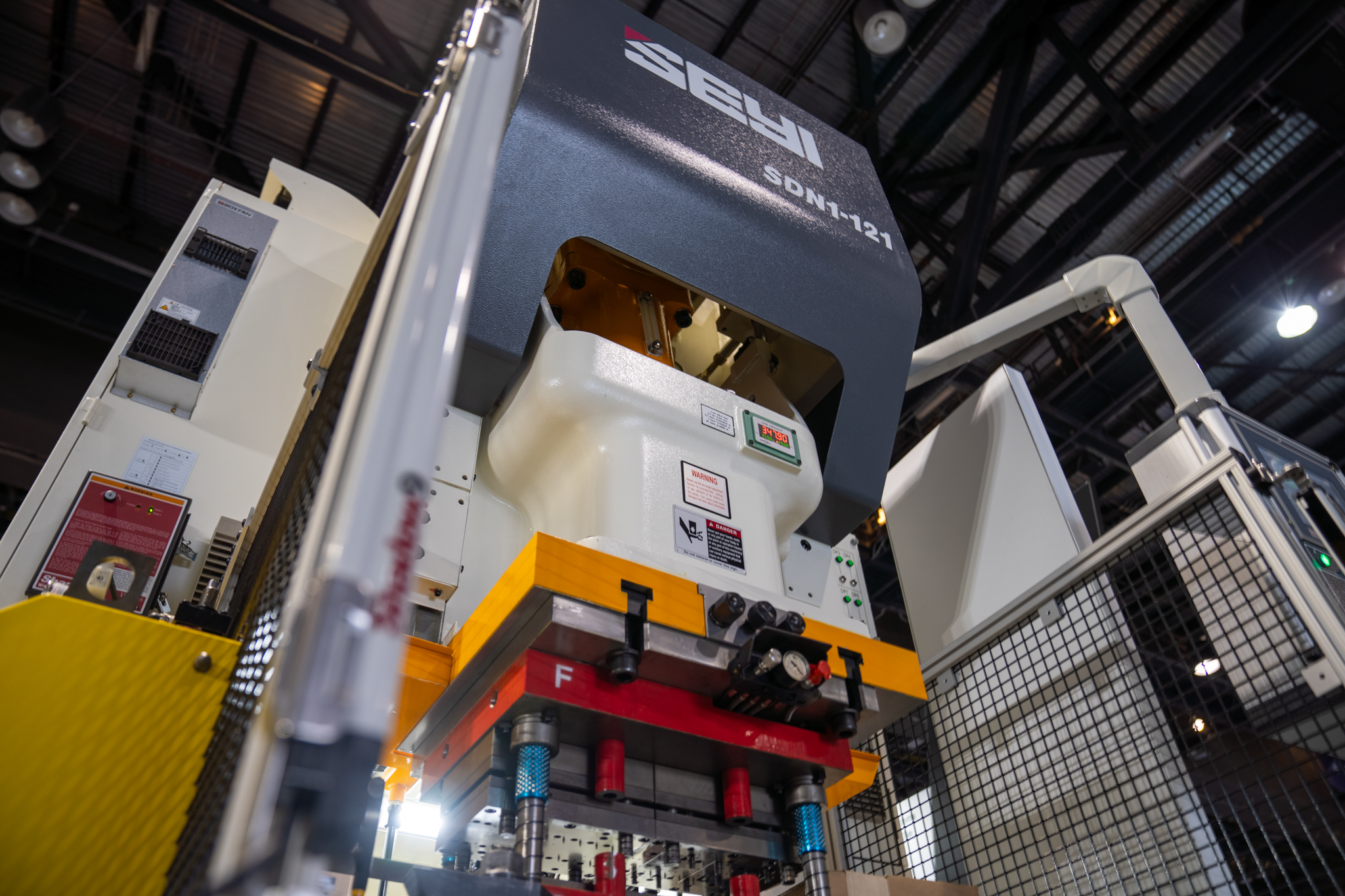 SEYI's SDN1-121 at Fabtech